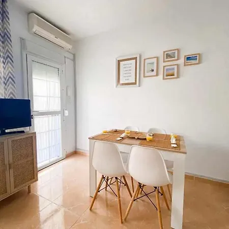 Lägenhet Rentaly Vacations Carihuela